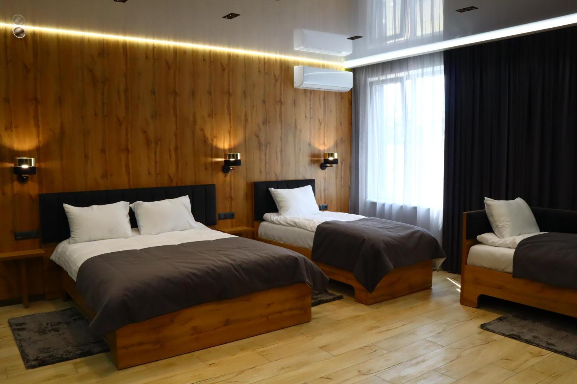 Sobkoff Hotel คเมลไนป์สกาเย ภายนอก รูปภาพ