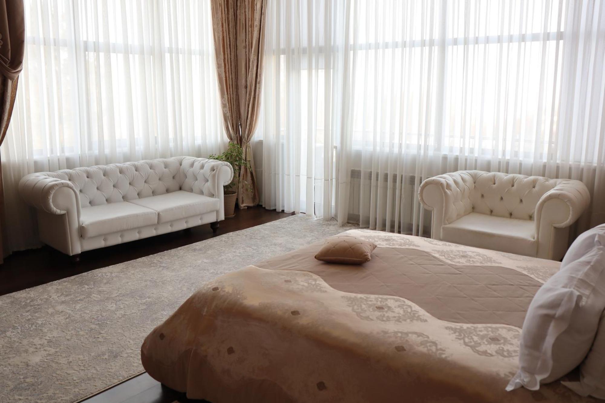 Sobkoff Hotel คเมลไนป์สกาเย ภายนอก รูปภาพ