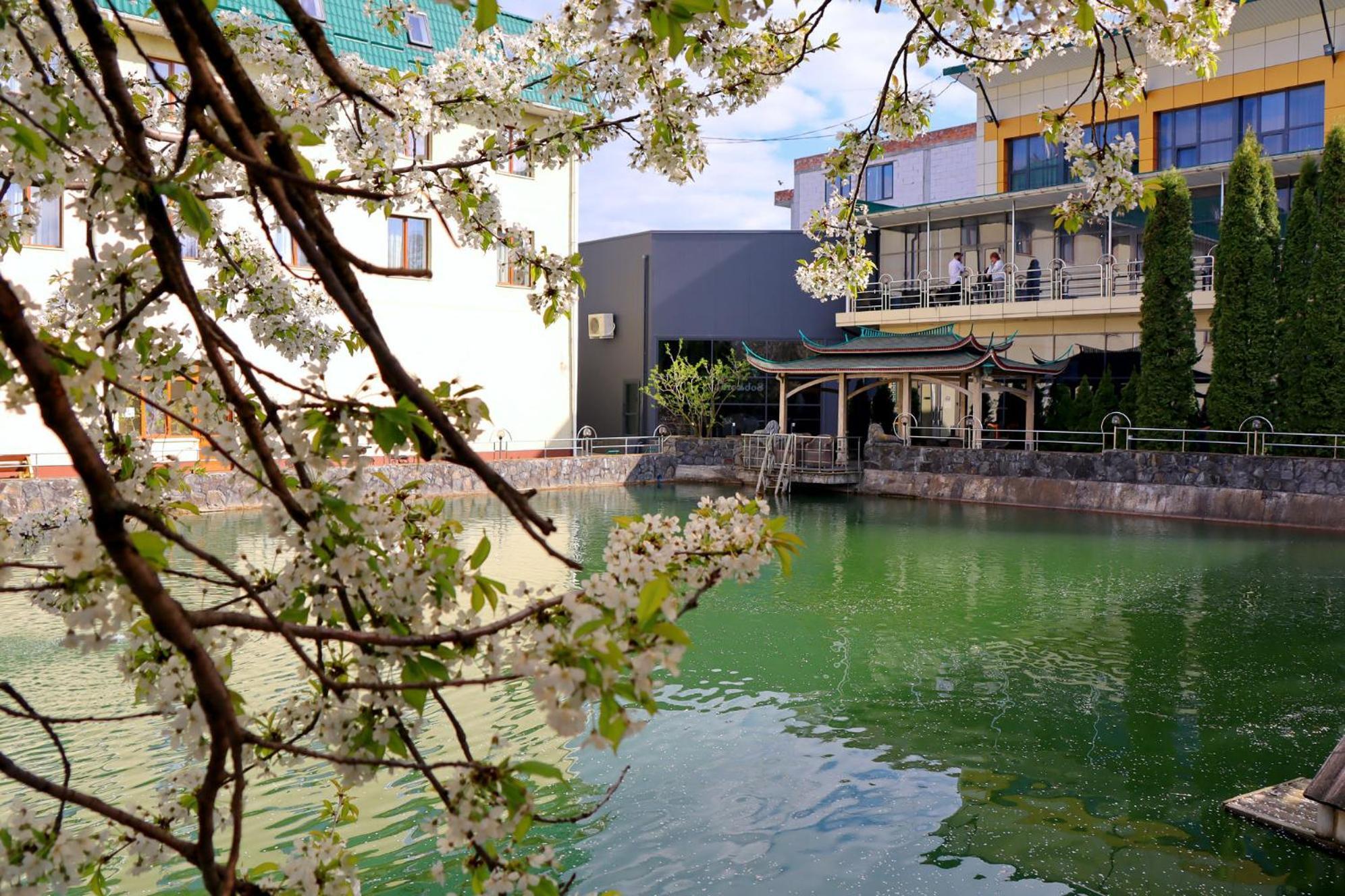 Sobkoff Hotel คเมลไนป์สกาเย ภายนอก รูปภาพ